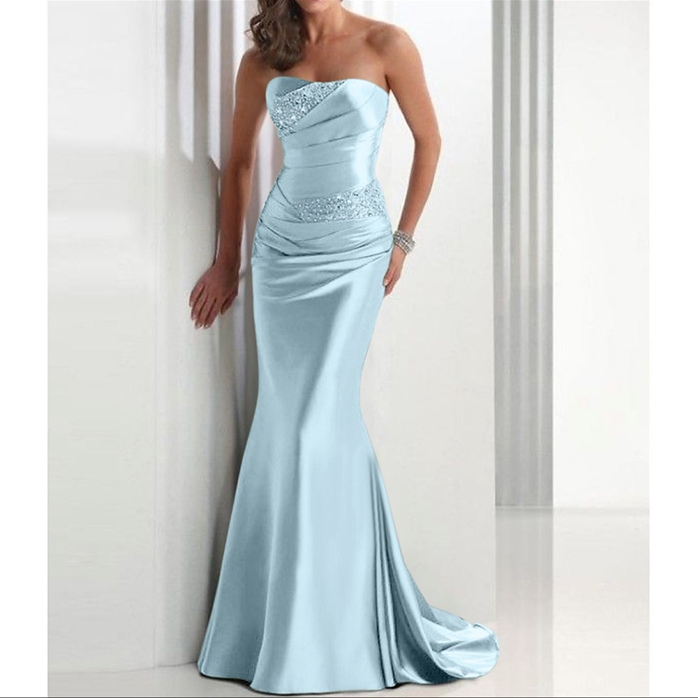 New Mermaid style trumpet dress Light blue size 14